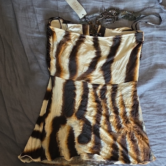 Halter - Picture 2 of 4